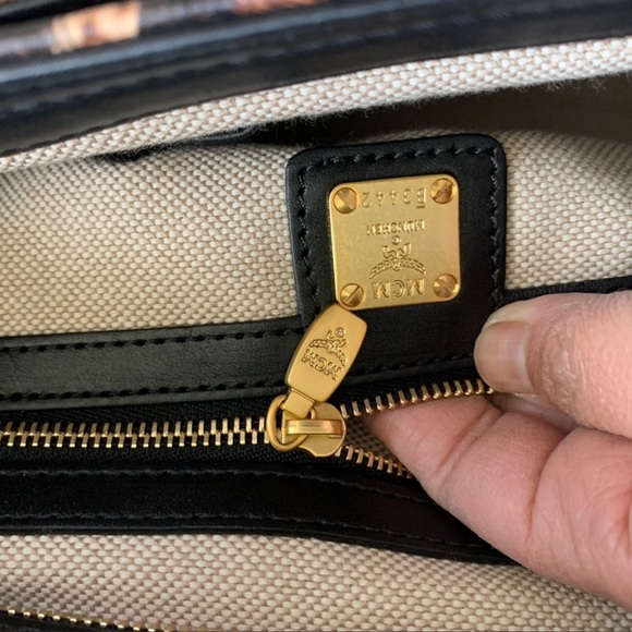 NWOT MCM limited Leopard 2 Way - Picture 8 of 16